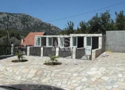 Villa para 450 000 euro en Sutomore, Montenegro