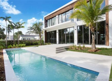 Villa for 3 066 352 euro in Miami, USA