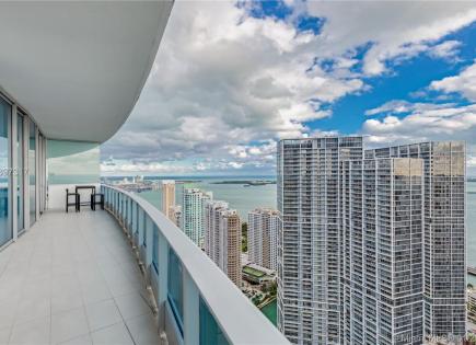 Penthouse for 1 884 042 euro in Miami, USA