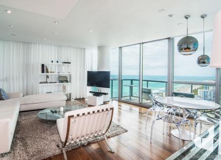 Apartment for 2 638 036 euro in Miami, USA