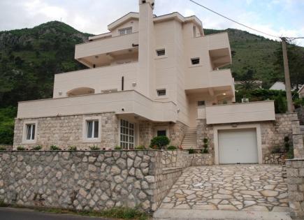 Gewerbeimmobilien für 1 400 000 euro in Prkanj, Montenegro