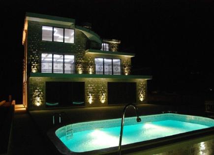 Villa pour 1 750 000 Euro à Herceg-Novi, Monténégro
