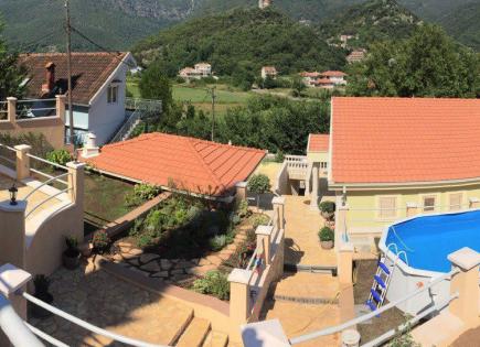 Villa pour 390 000 Euro à Zelenika, Monténégro