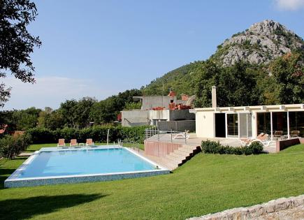 Villa pour 770 000 Euro à Sutomore, Monténégro