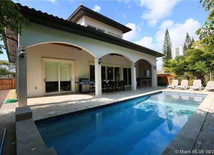 House for 1 592 812 euro in Miami, USA