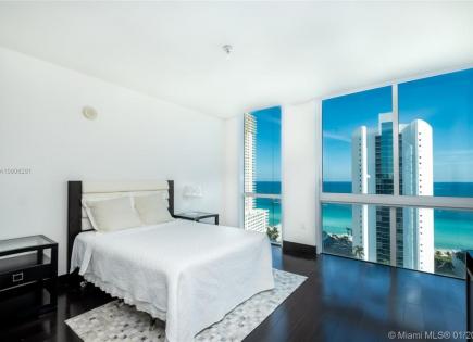 Penthouse for 1 792 636 euro in Miami, USA