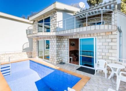 Villa for 270 000 euro in Kruče, Montenegro