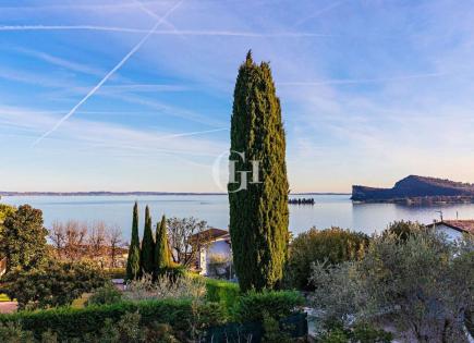 Villa pour 755 000 Euro par le Lac de Garde, Italie