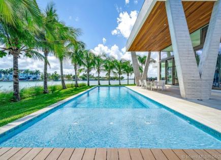 Villa for 4 618 212 euro in Miami, USA