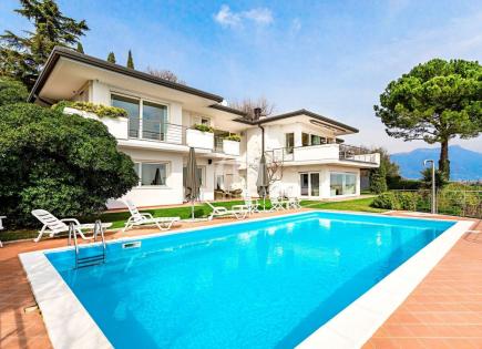 Villa par le Lac de Garde, Italie (prix sur demande)