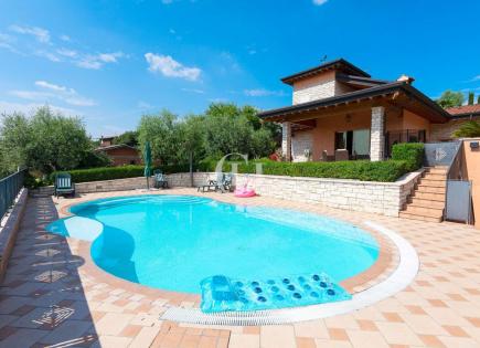 Villa for 750 000 euro on Lake Garda, Italy