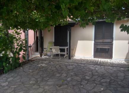 House for 200 000 euro in Kamenari, Montenegro