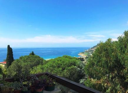 Apartamento para 495 000 euro en San Remo, Italia