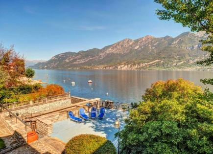 Maison pour 5 000 000 Euro par le Lac de Côme, Italie