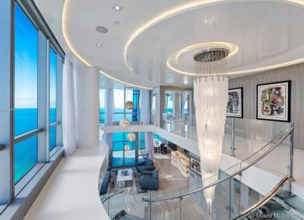 Penthouse for 6 050 401 euro in Miami, USA