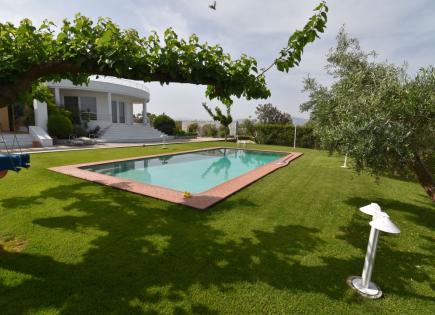 Villa para 1 300 000 euro en Loutraki, Grecia