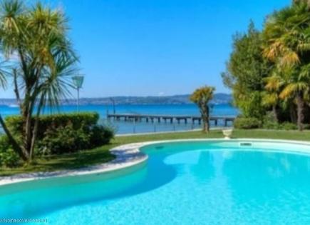 Haus für 4 500 000 euro in Sirmione, Italien