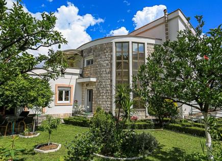 Haus für 360 000 euro in Bijela, Montenegro