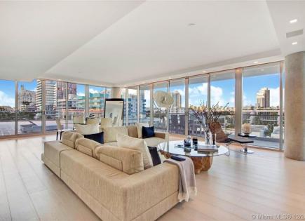Penthouse for 4 316 221 euro in Miami, USA