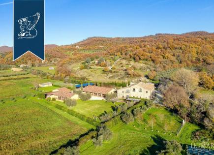 Farm for 2 350 000 euro in Bolsena, Italy