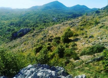 Land for 309 700 euro in Cetinje, Montenegro