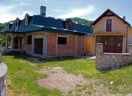 Casa para 400 000 euro en Cetinje, Montenegro