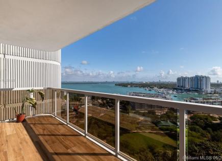 Appartement pour 2 376 957 Euro à Miami, États-Unis