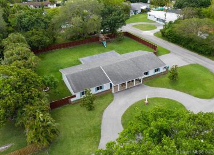 Maison pour 681 890 Euro à Miami, États-Unis