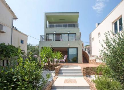 Villa pour 700 000 Euro à Tivat, Monténégro