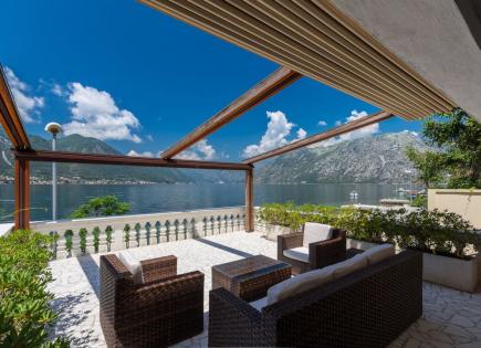 Villa für 1 400 000 euro in Dobrota, Montenegro