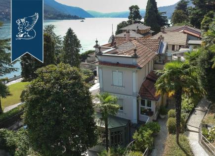 Villa for 2 500 000 euro in Laglio, Italy