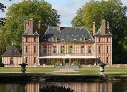 Castillo para 6 800 000 euro en París, Francia