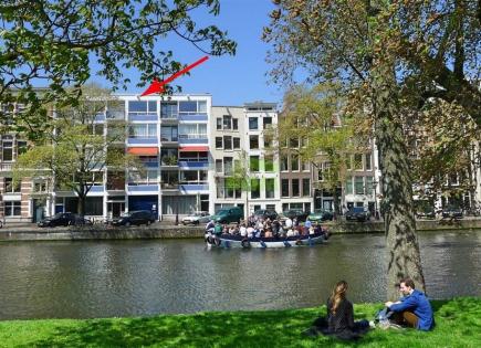 Apartment for 470 400 euro in Amsterdam, Netherlands