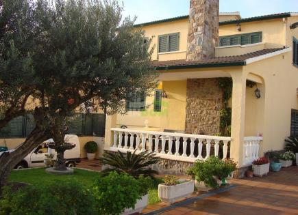 House for 570 000 euro on Costa Daurada, Spain