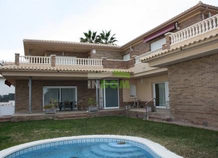 Casa para 525 000 euro en la Costa Dorada, España