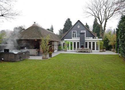 Villa pour 1 674 000 Euro à Amsterdam, Pays-Bas