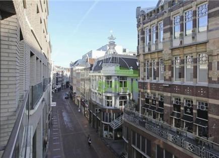 Appartement pour 446 880 Euro à Amsterdam, Pays-Bas