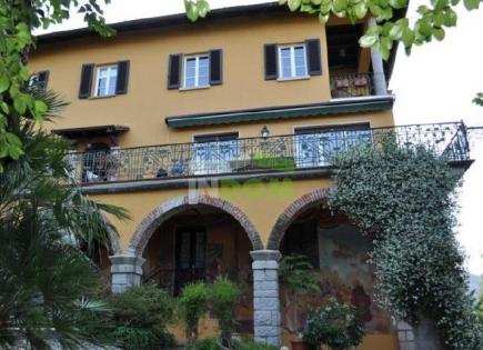 Villa pour 2 750 000 Euro par le Lac Majeur, Italie