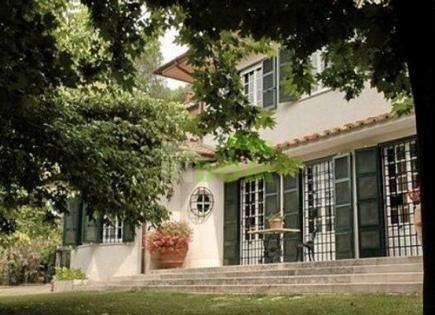 Villa for 2 600 000 euro in Italy