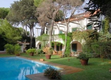 Villa for 2 200 000 euro in Italy