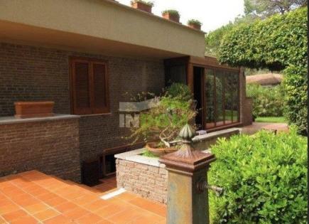 Villa pour 1 500 000 Euro en Italie