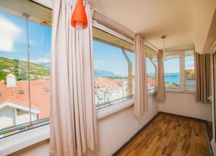 Piso para 170 000 euro en Tivat, Montenegro