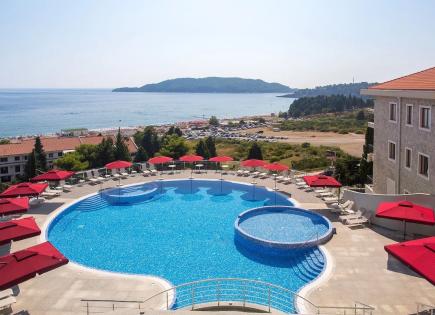 Commercial property for 149 800 euro in Becici, Montenegro
