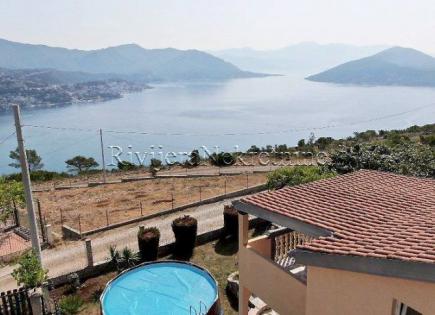 Haus für 250 000 euro in Herceg-Novi, Montenegro