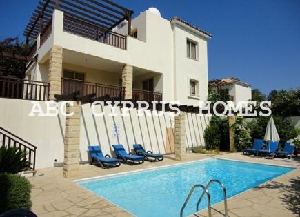 Villa for 425 000 euro in Coral Bay, Cyprus