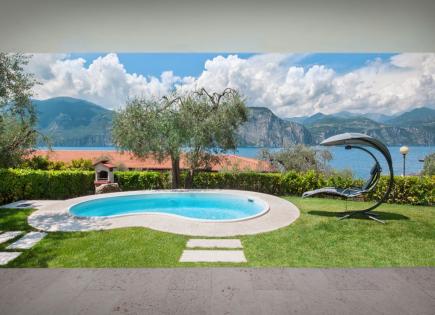 Villa pour 1 520 000 Euro par le Lac de Garde, Italie