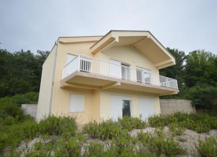 Maison pour 220 000 Euro à Herceg-Novi, Monténégro