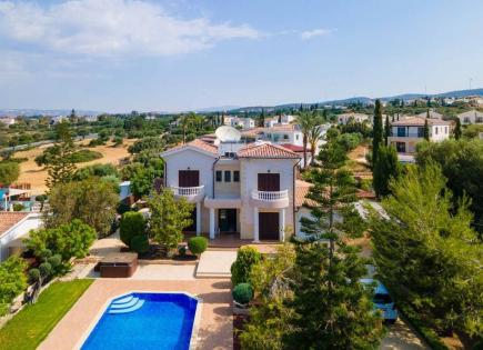 Flat for 900 000 euro in Paphos, Cyprus
