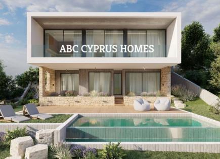 Villa for 1 200 000 euro in Chlorakas, Cyprus