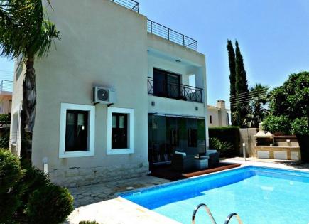 Villa for 455 000 euro in Paphos, Cyprus